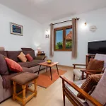 2 Bedroom Awesome In