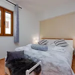 2 Bedroom Awesome In Zadar